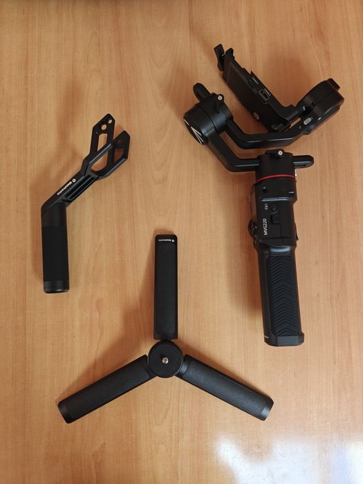 Estabilizador profissional Manfrotto MVG220 2.2Kg