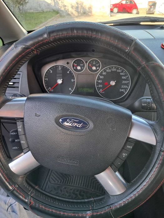 Ford Focus C-max 1.6 TDCI 109cv de 2004 com 298.000