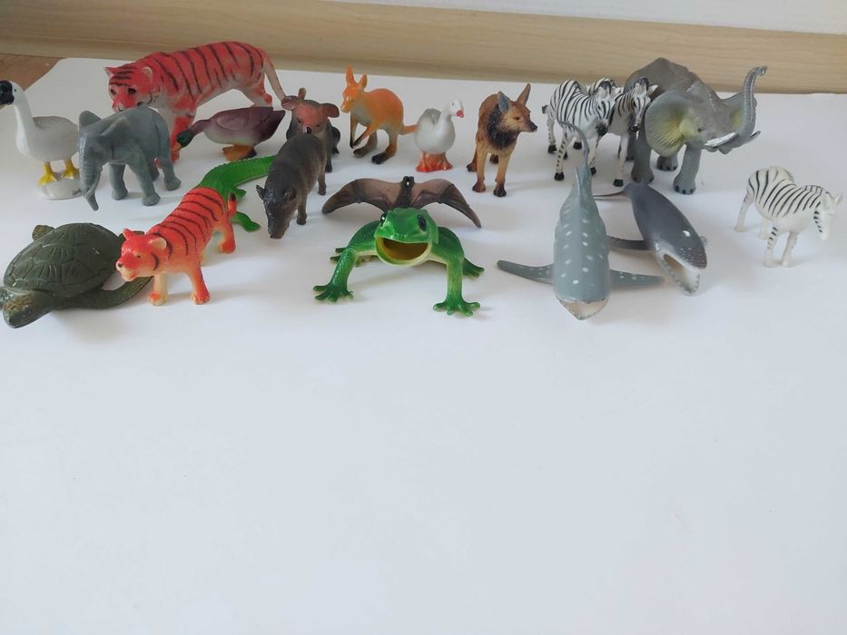 Figurki zwierząt 20 szt.