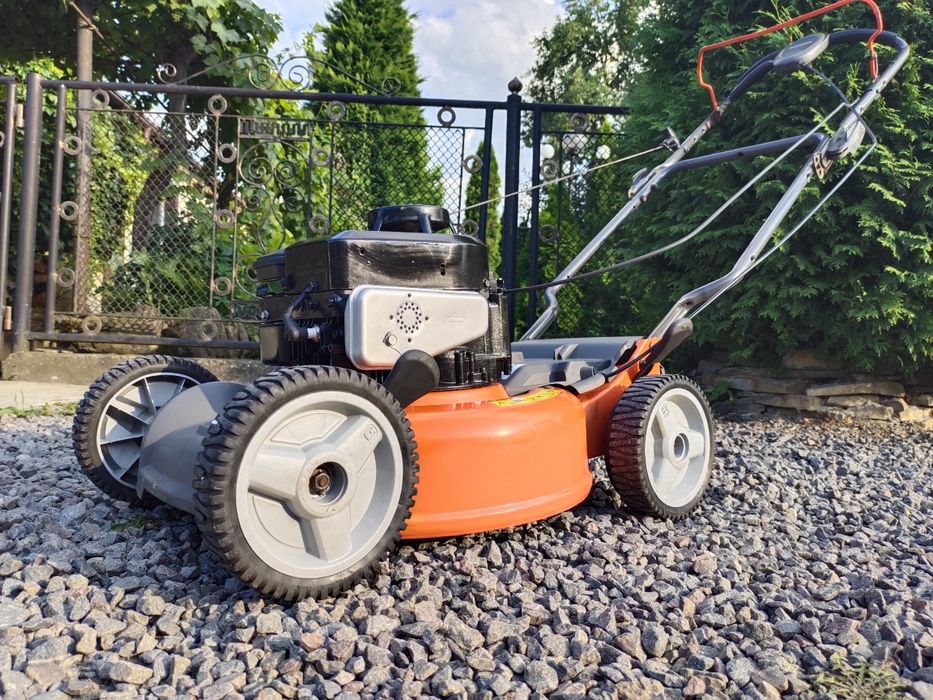 Бензинова самохідна газонокосарка Husqvarna 46cm  Briggs Stratton