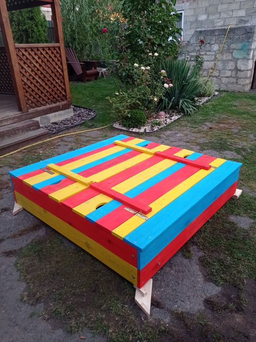 Пісочниця для дітей