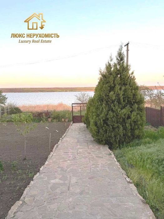 Продам 2 этажный дом  Бурдовка,  ПЕРВАЯ ЛИНИЯ от лимана!