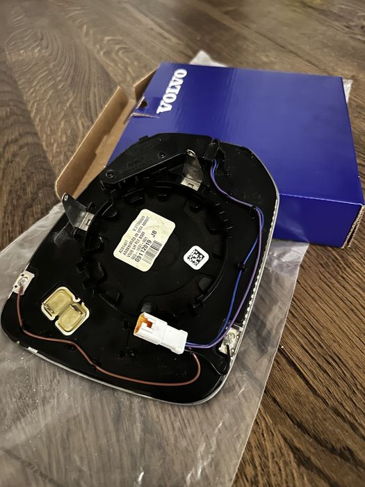 Ліве дзеркало Volvo xc90 BLIS обігрів