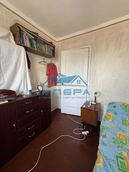 Продаж 4кімнатна квартира під ремонт на Алмазному