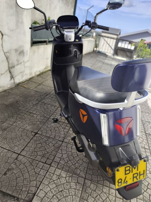 Moto elétrica seminova