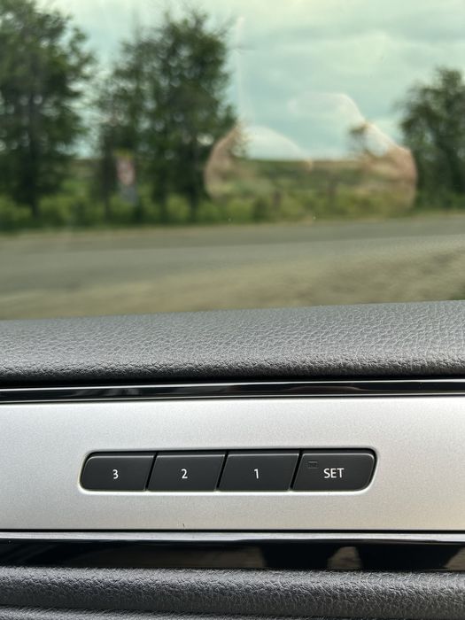 Volkswagen Touareg R-LINE 2012