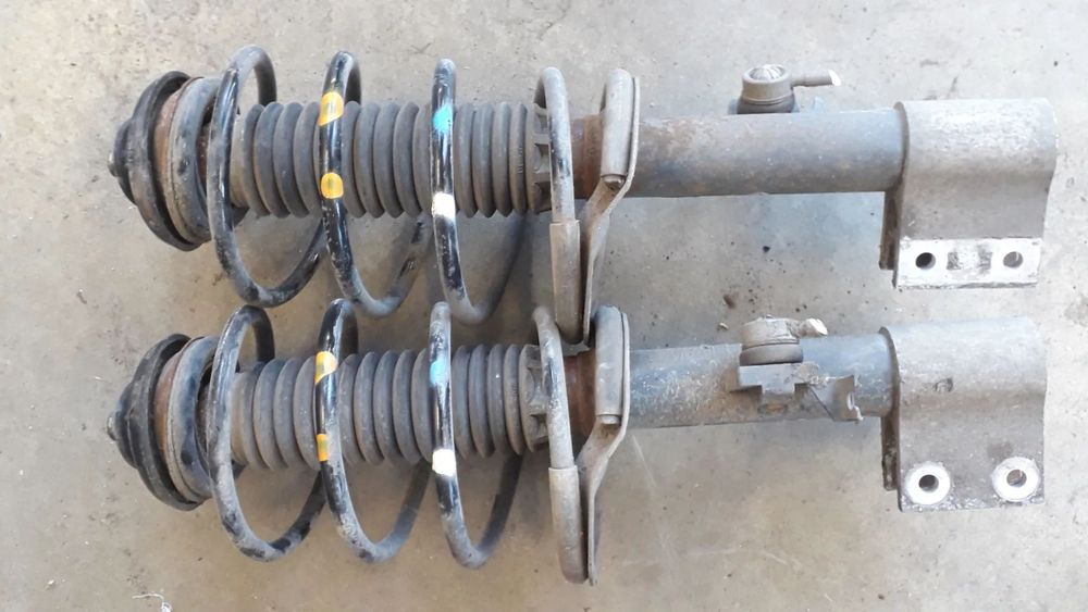 citroen c4 i 1.6 amortyzator przód