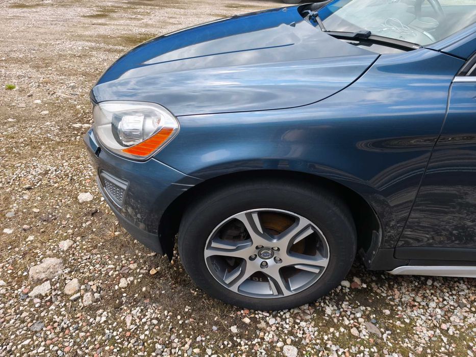 VOLVO XC60 11” kompletny PRZÓD zderzak maska błotnik pas chłodnice 466