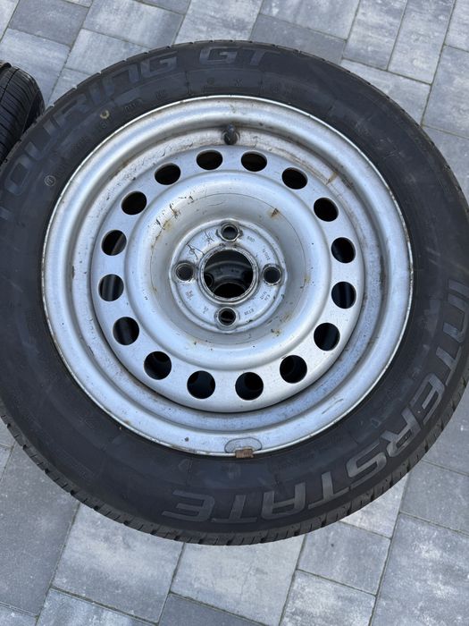 Opony letnie Interstate + felgi 14