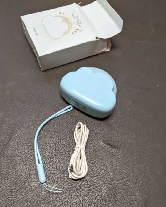 Ночник со встроенным аккумулятором. Теплый и холодный свет