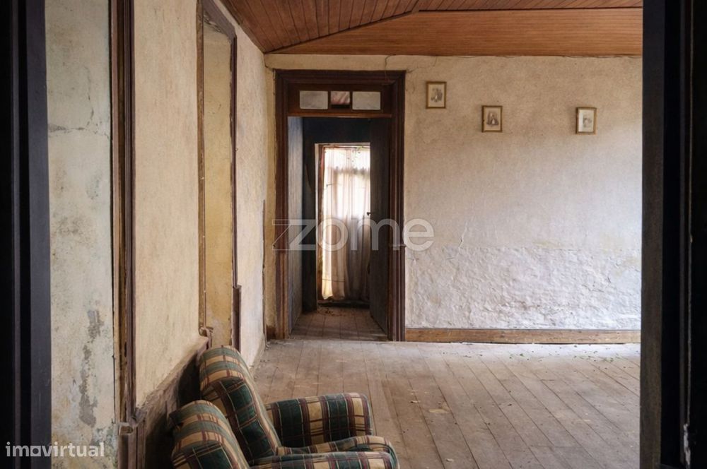 Moradia para Reabilitação em Miomães, Resende