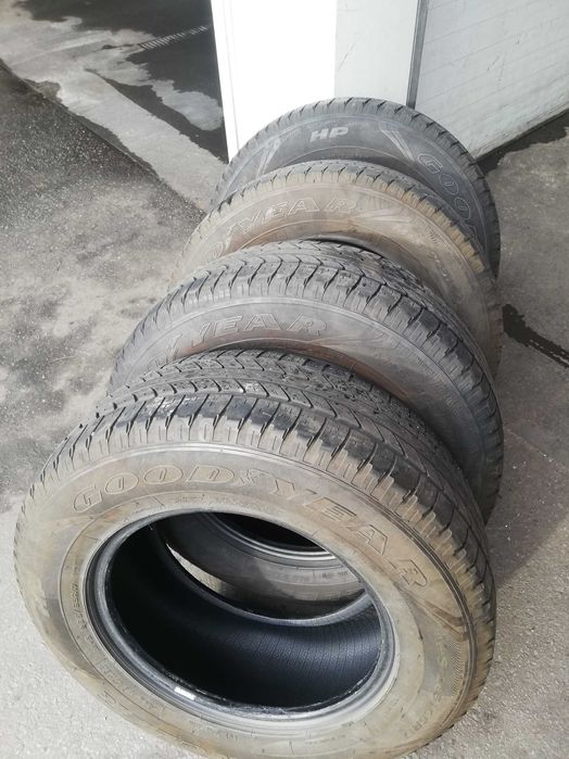 Pneus Goodyear Medida  265 / 65 R17   112H