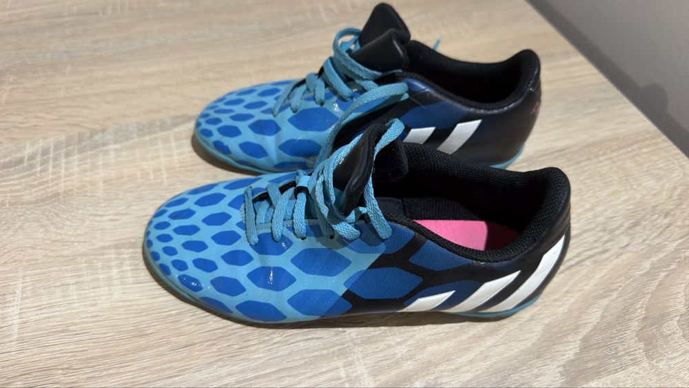 Sapatilhas de futsal adidas