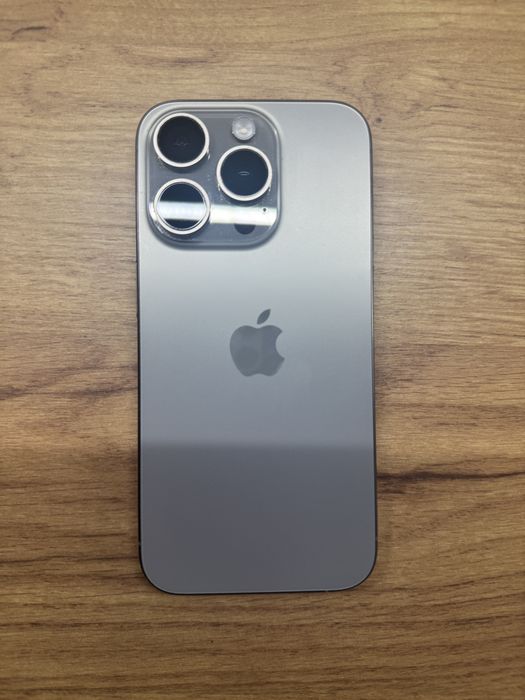 iPhone 15 pro 256Gb TYTAN