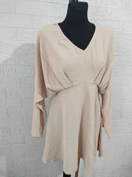 Sukienka   bez nietoperz koktajlowa rozmiar s