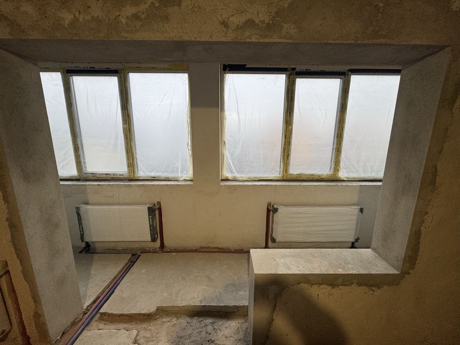 Продам двохповерховий будинок