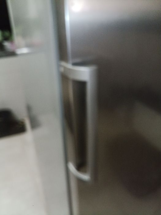 Prateleiras e pega frigorífico Hisense