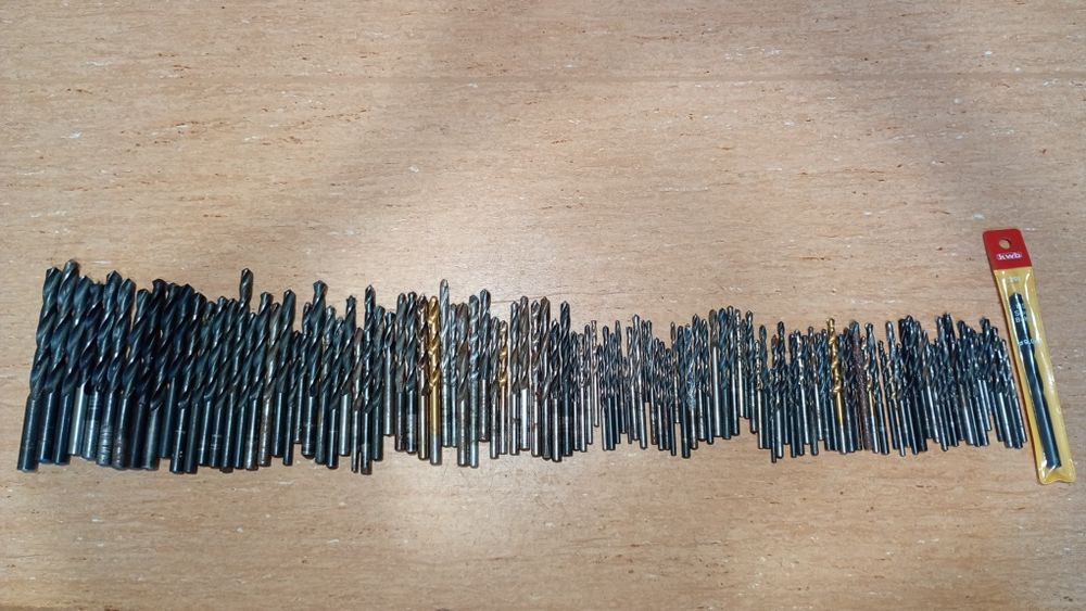 Wiertła,112 sztuk.