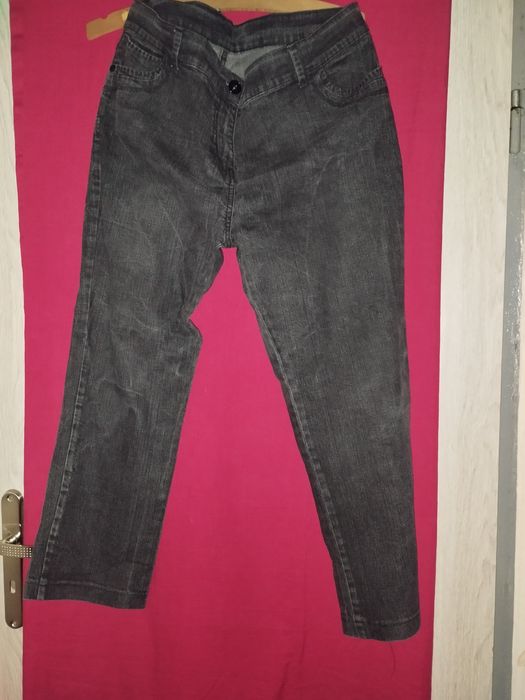Spodnie jeansowe czarne