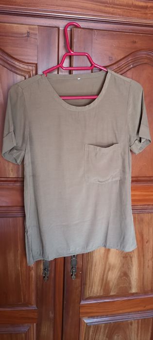 Blusa manga curta verde tamanho/talla S da stradivarious