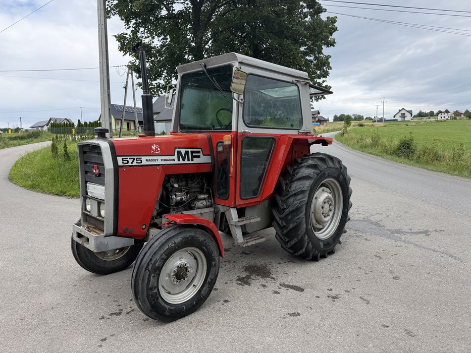 Traktor ciagnik rolniczy Massey Ferguson 575