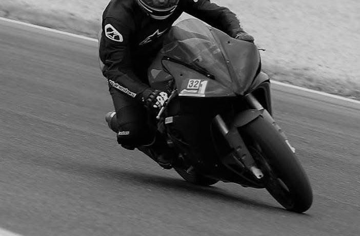 Yamaha R1 2002 - Trackday sem matricula
