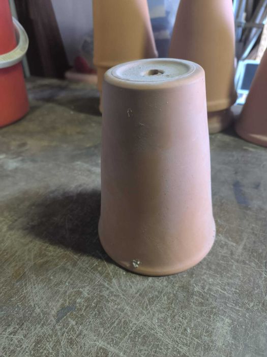 Vasos para desova de Discus e Escalares