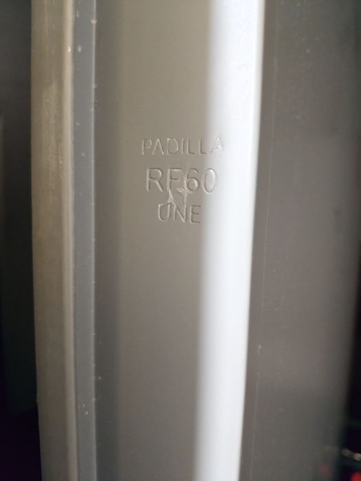 Agapórnie e outros