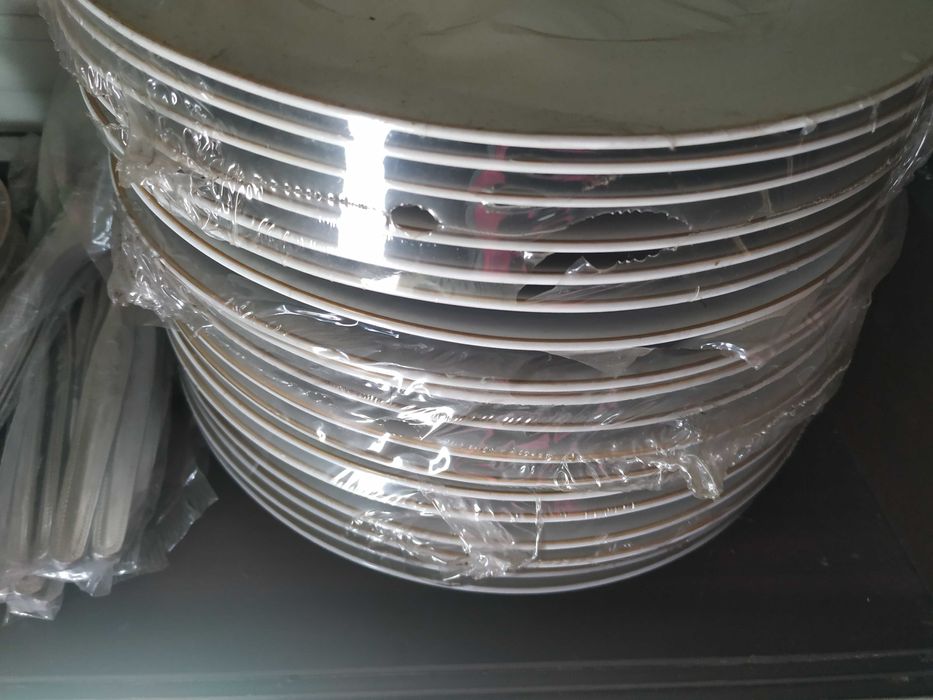 "Batalha" Dinnerware Set64752107655041121