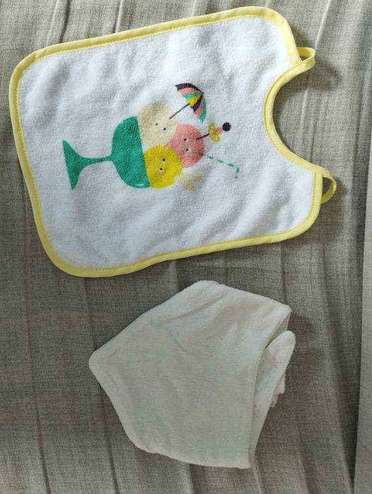 Assorted Bibs64550223779587121