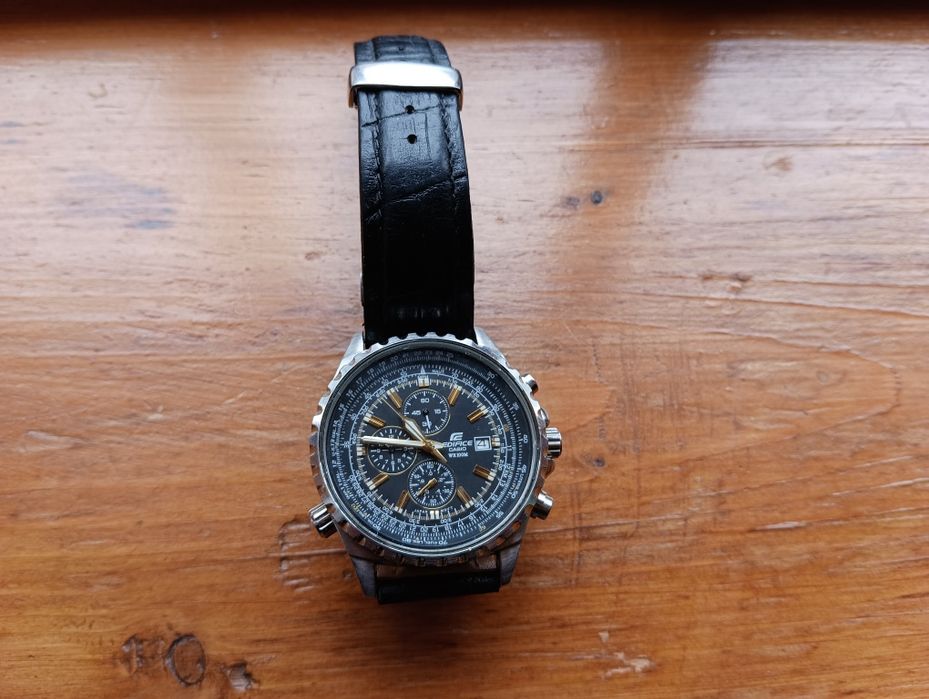 Годинник Casio Edifice EF-527L-1AV: 3 800 грн. - Наручні годинники