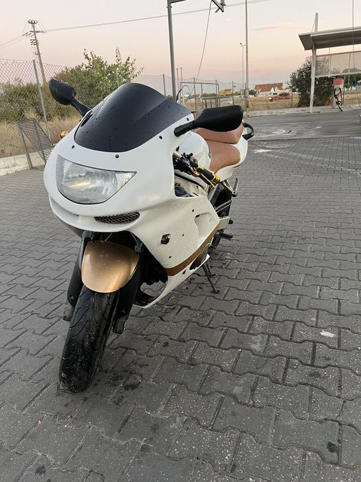 Kawasaki ninja ZX6R