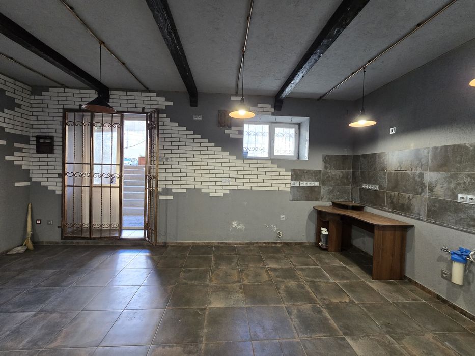 Продаж комерційного приміщення з ремонтом в Бучі! Сухе, окремий вхід!