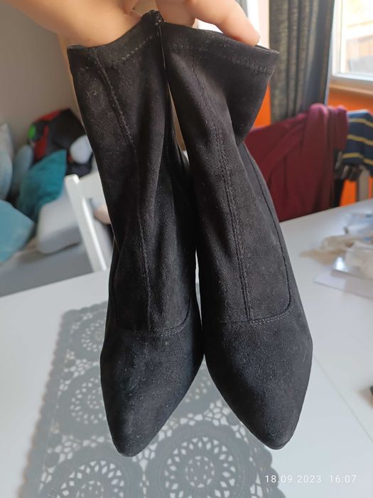 Botki czarne rozmiar 37