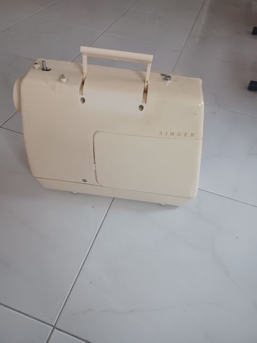 Máquina de costura Singer