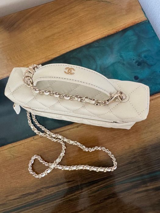 Kuferek z pikowanej skóry Chanel