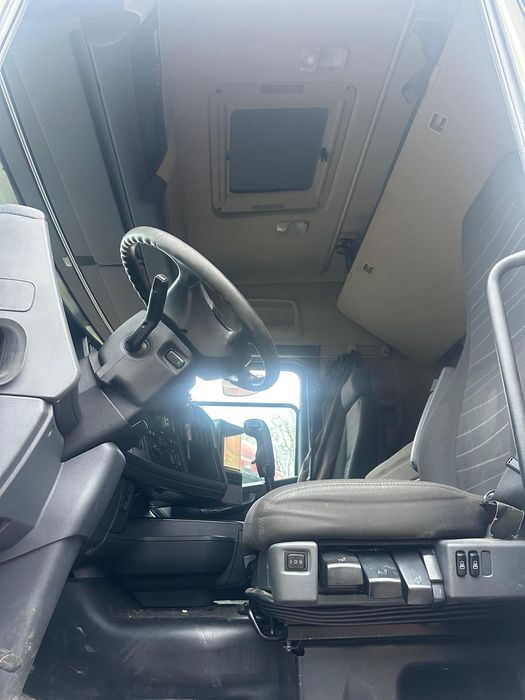 SCANIA R620 6x4 GRUA HIAB 166