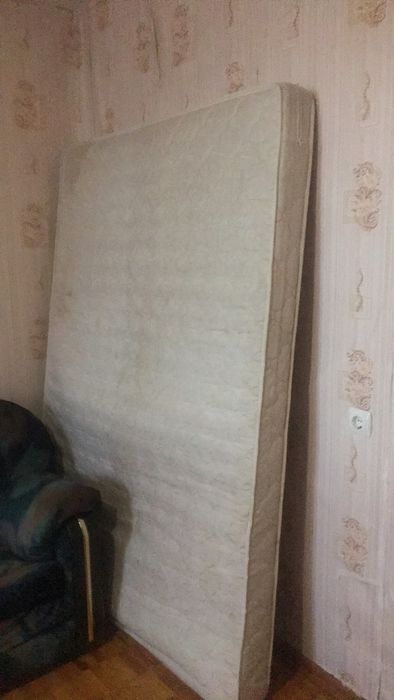 Продаю мебель разную.