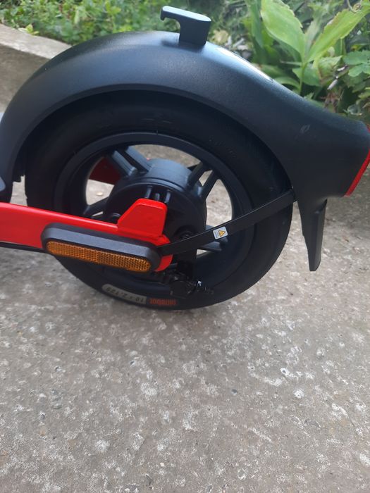 Єлектросамокат Ninebot Segway D 18 E