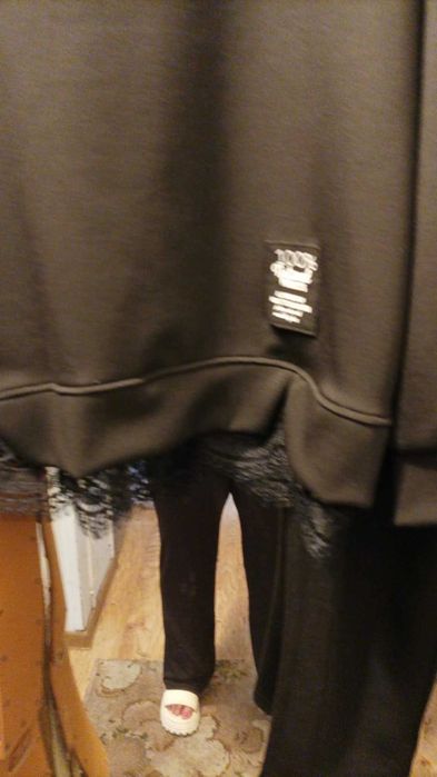 Nowy dres damski punto , czarny z koronka