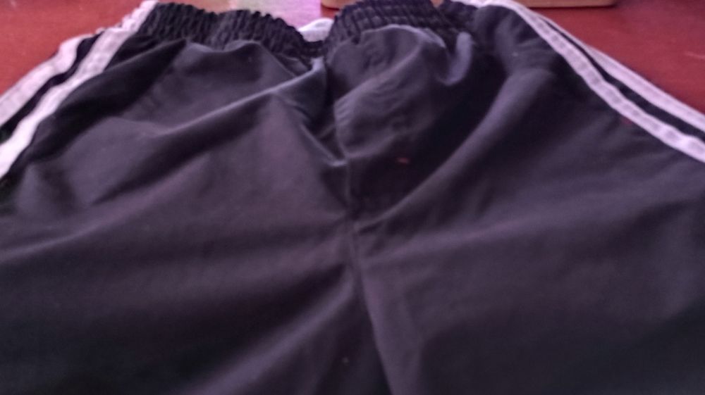 Adidas Chłopięce spodnie 98/104