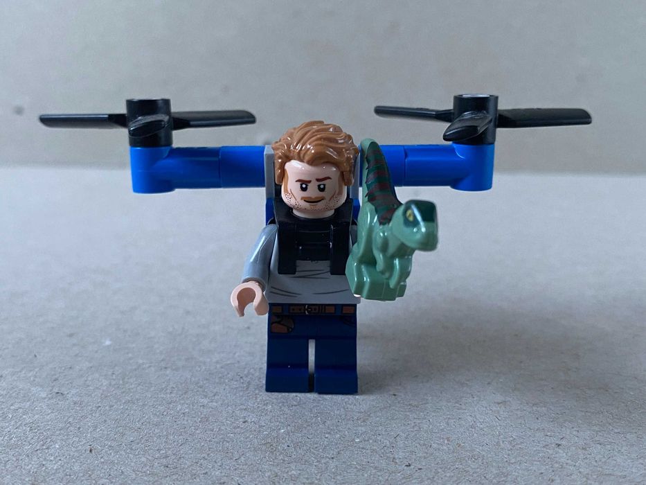 Lego Saszetka Owen with Jet Pack and Raptor paper bag 122328