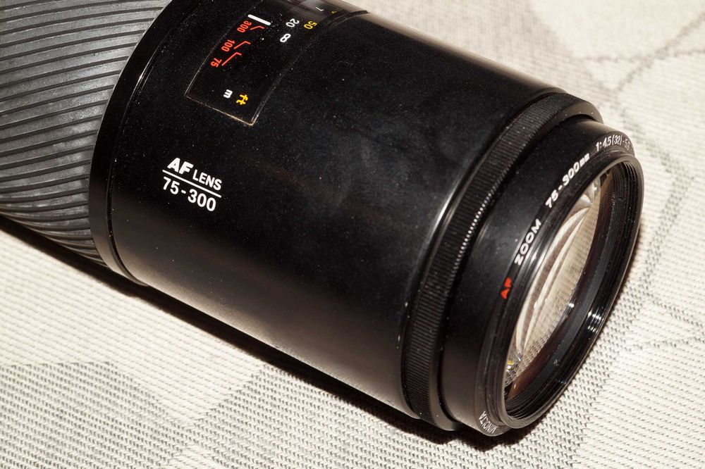 Minolta AF 75-300 f/4.5-5.6 Sony