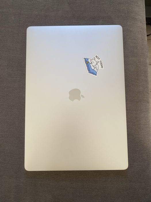 Macbook pro 16 2019 intel i7 16gb/512gb