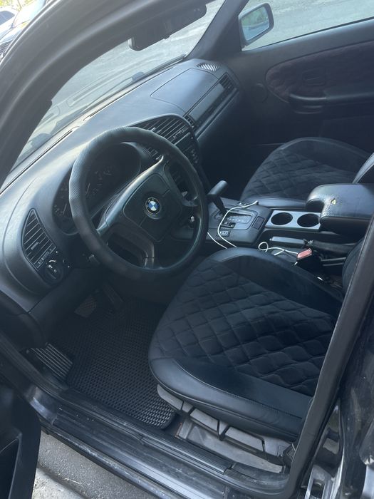 BMW E36 2.5 газ/бенз акпп