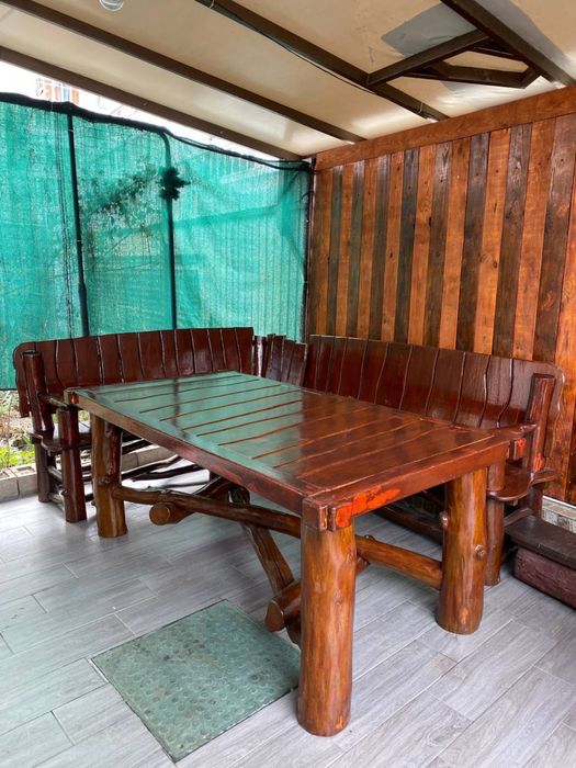 Комплект (стол и лавочки) садовой мебели из массива дерева для террасы