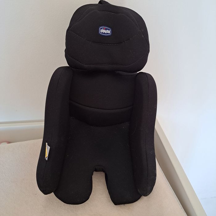 Auto Chicco Kiros Evo i-Size Black Fast-in c/base – isofix