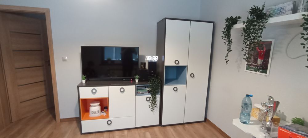 Komplet mebli młodzieżowych FORTE – biurko, komoda, szafa