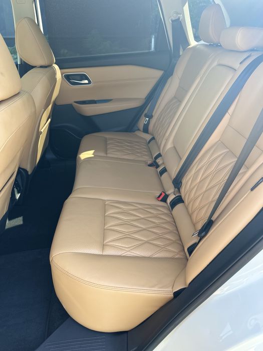Nissan Rogue PLATINUM