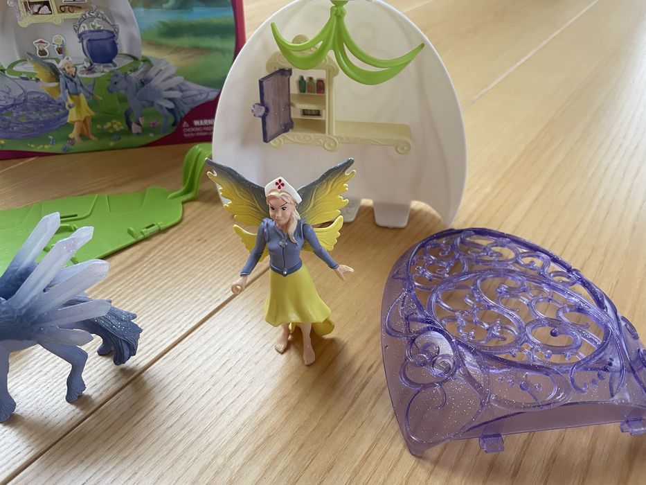 Schleich 42523 Balaya Kwiat weterynarza klinika elficka